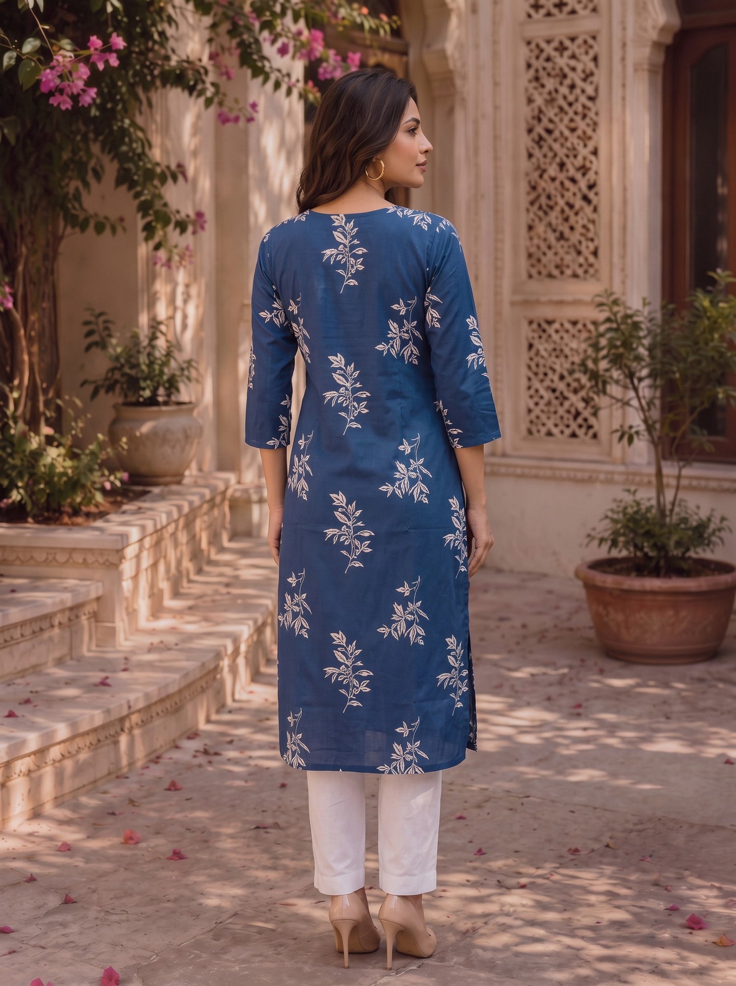 Buy Rayon Printed Straight Knee Length Kurta-Black