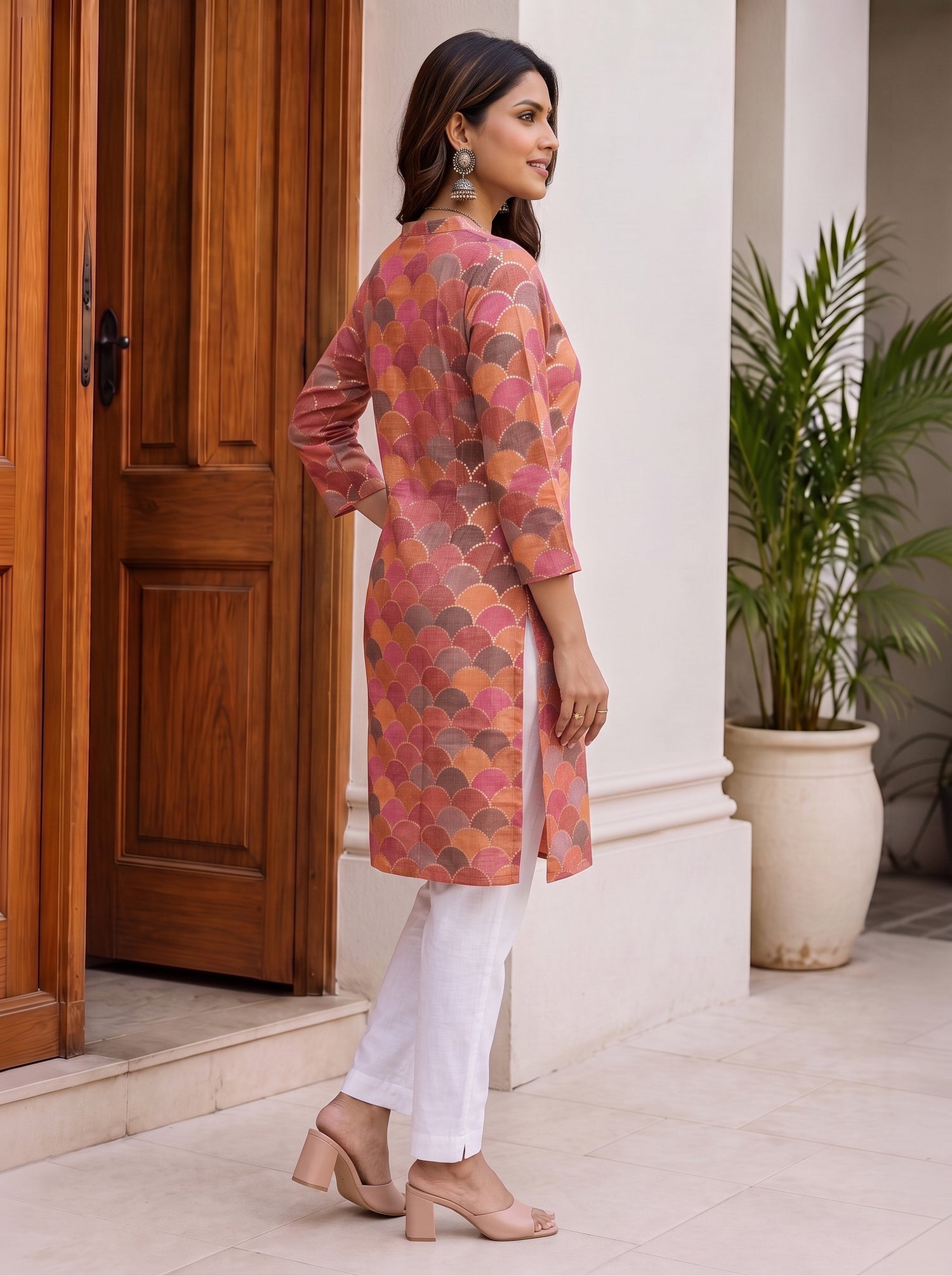 Buy Viscose Printed Straight Knee Length Kurta-Pink